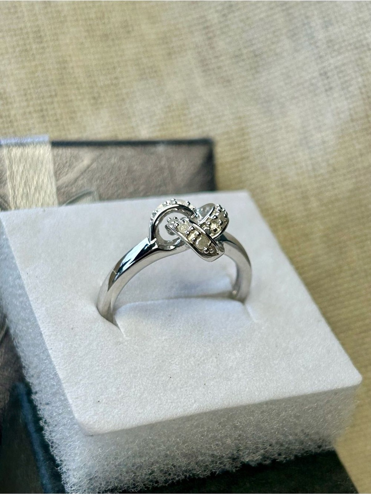 Macys Sterling Silver Love Knot Ring w/ Diamond Accent Size 6 NWOT