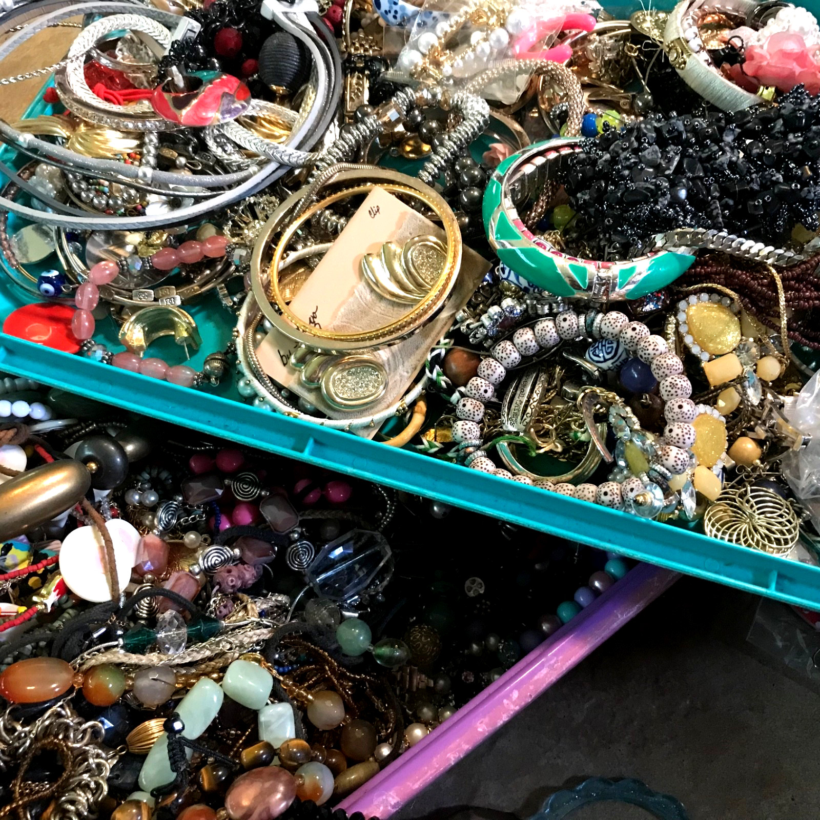 1/2 lb Mixed Vintage-Now ESTATE Jewelry lot ALL WEARABLE, NO JUNK, PAIRED 🌺