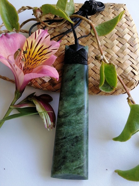 New Zealand Jade Greenstone Toki Matt XL Large pendant 110mm L x 30mm Unisex