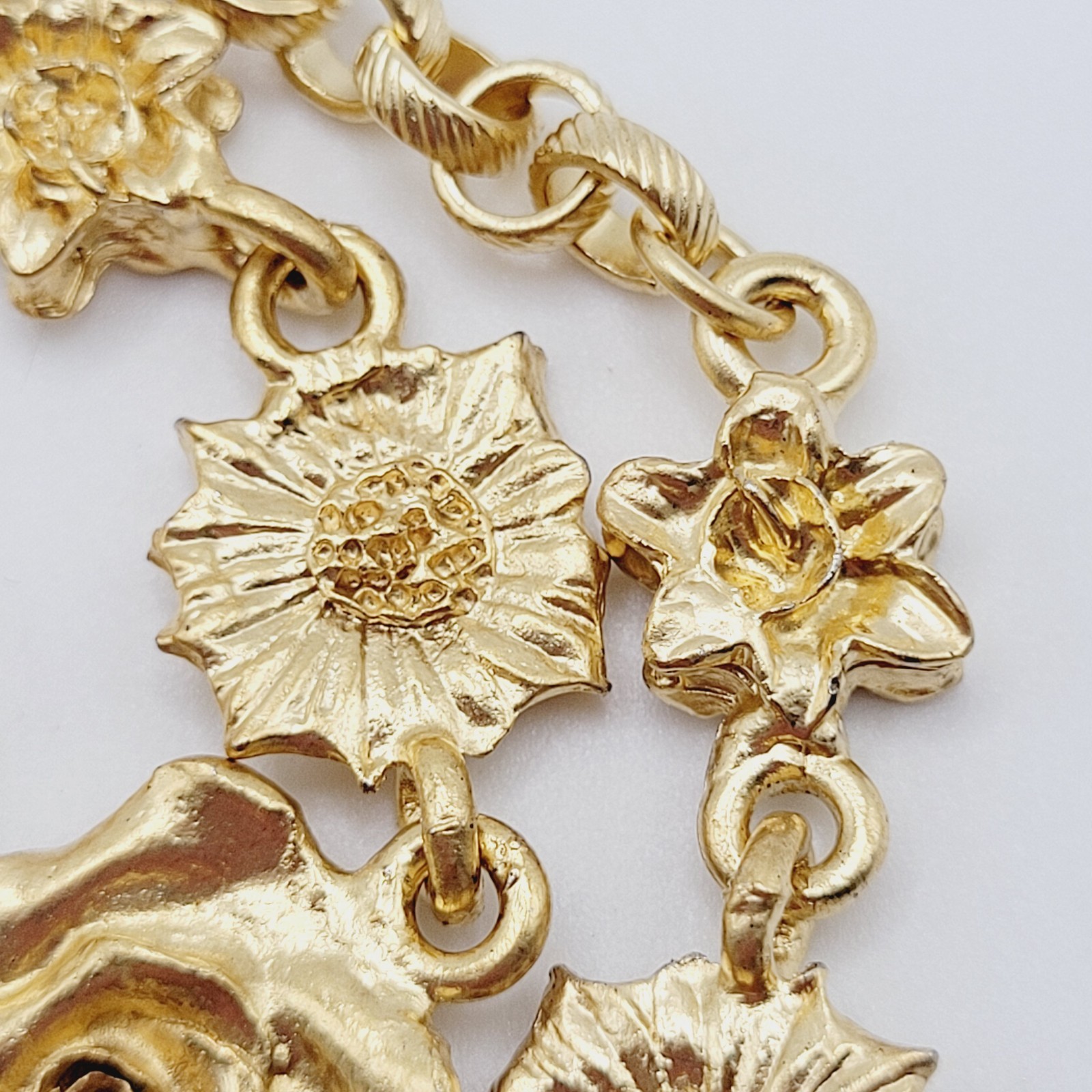 Unique Rose Floral Station Style Bright Gold Tone Sautoir Vintage Necklace Korea