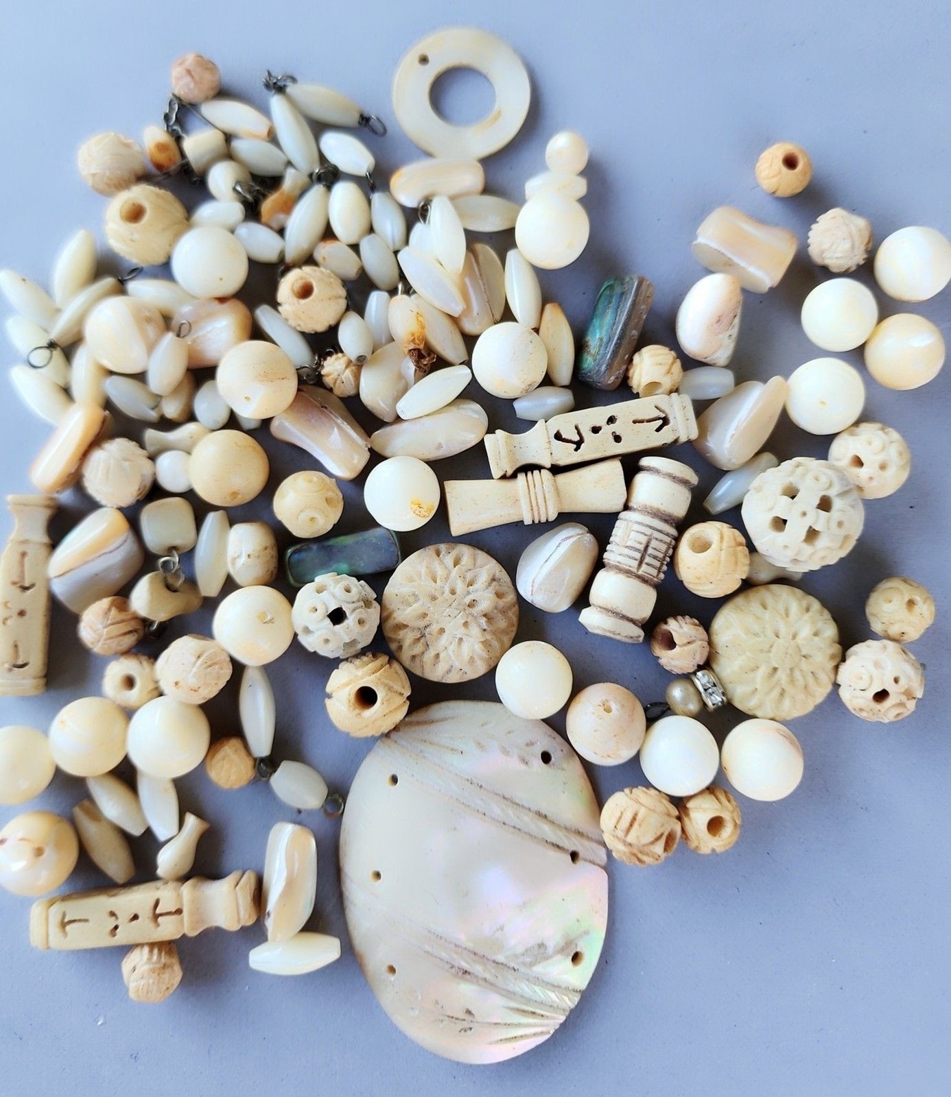 Vtg Mother of Pearl Flower Bone Beads Lot Victorian Rose Beads Jewelry Supplies