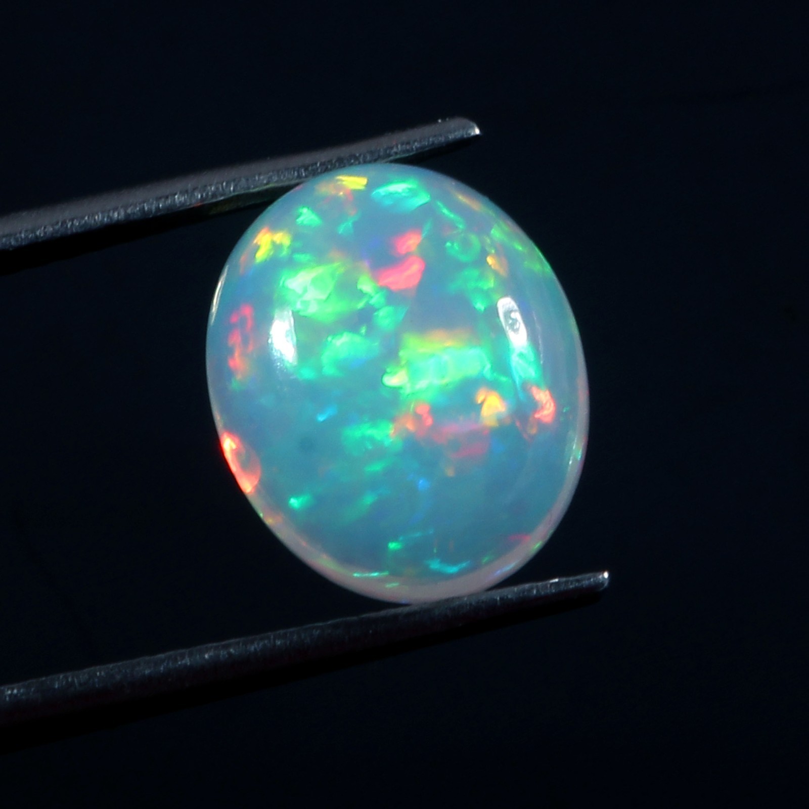 AAA Natural White Opal 3.70 Ct Ethiopia Welo Multi Fire Oval Cabochon Nc344