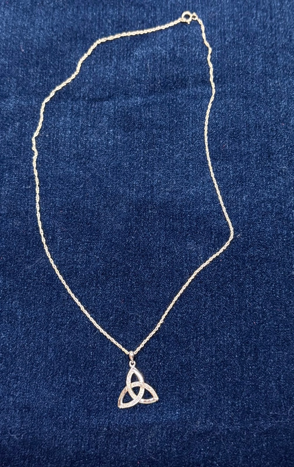 CELTIC TRINITY KNOT NECKLACE 925 silver