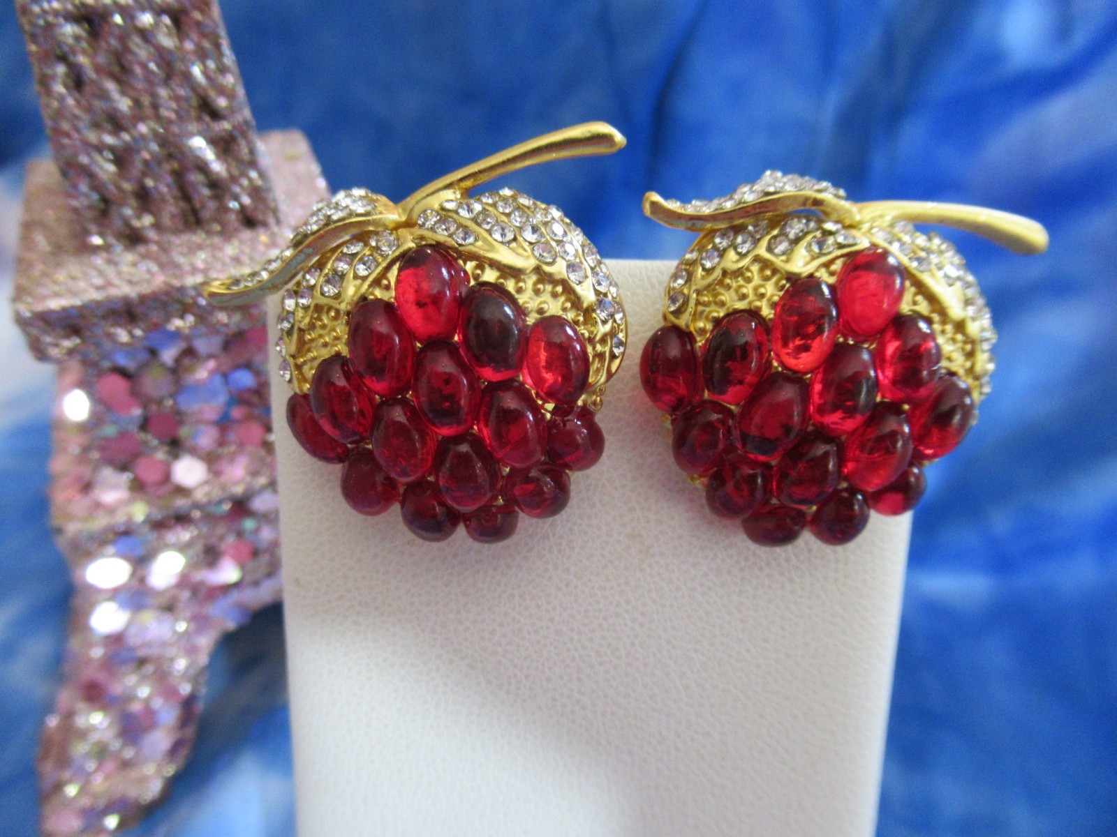 Red Raspberry Cabochon Earrings Gold Tone Fruit Crystal Pierced Statement NEW