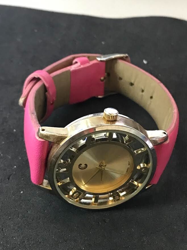 Fashion 37mm Transparent Dial Quartz Analog Women’s Watch New Battery (#1451)