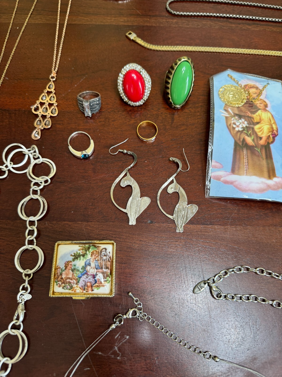 MIXED JEWLERY LOT – EARRINGS, RINGS, BRACELETS, NECKLACES, PINS- MORE