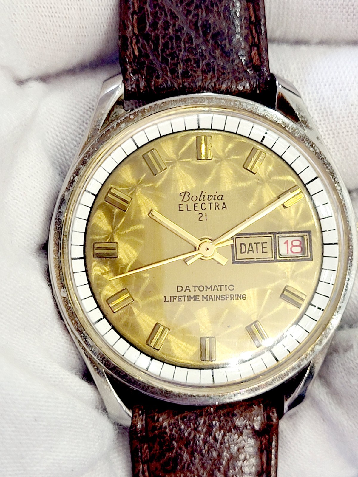 Bolivia Electra 21 Datomatic Men’s Watch 37mm Sunburst Dial Vintage Mechanical