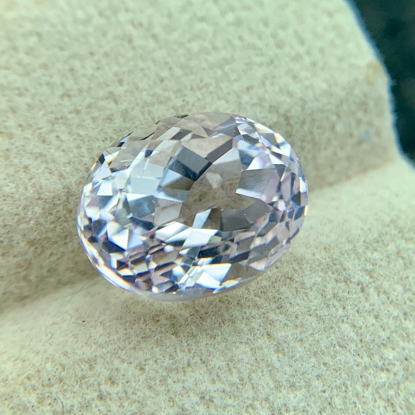 💎6.45cts Gorgeous Brilliant Pink Natural KUNZITE Gemstone Oval Cut Certified