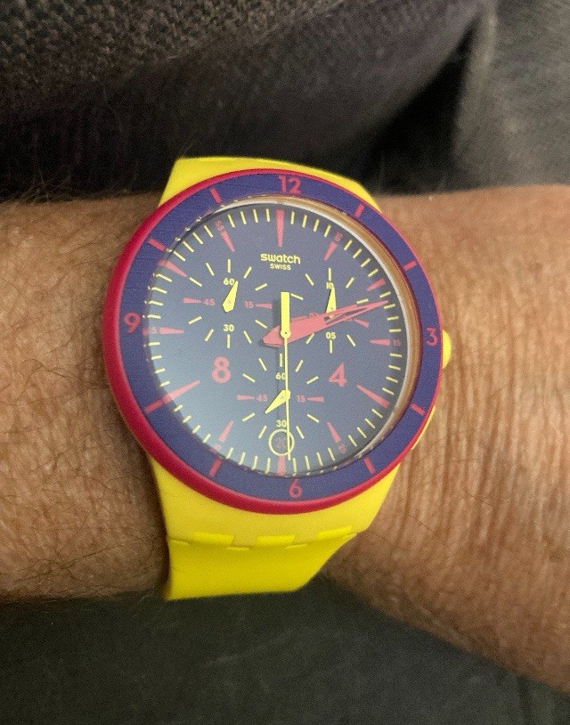 Limited SWATCH Glow Loom Chrono Chronograph Watch SUSJ400 NEW