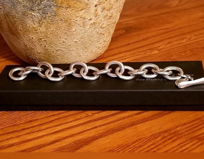 Silpada Sterling 925 Silver Oval Link Toggle Bracelet 8 in Now 200