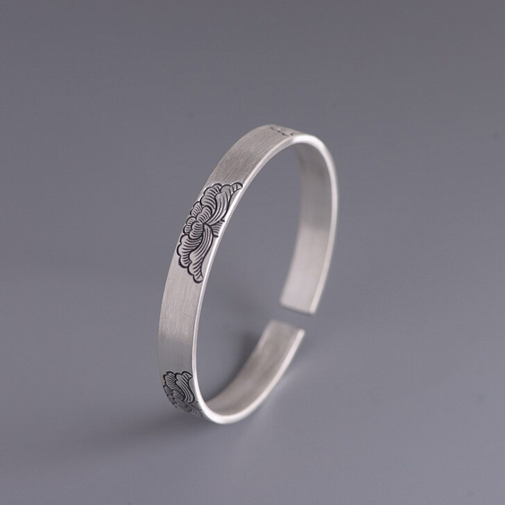 I05 Bangle Stylized Flowers Fine Silver Silver 999