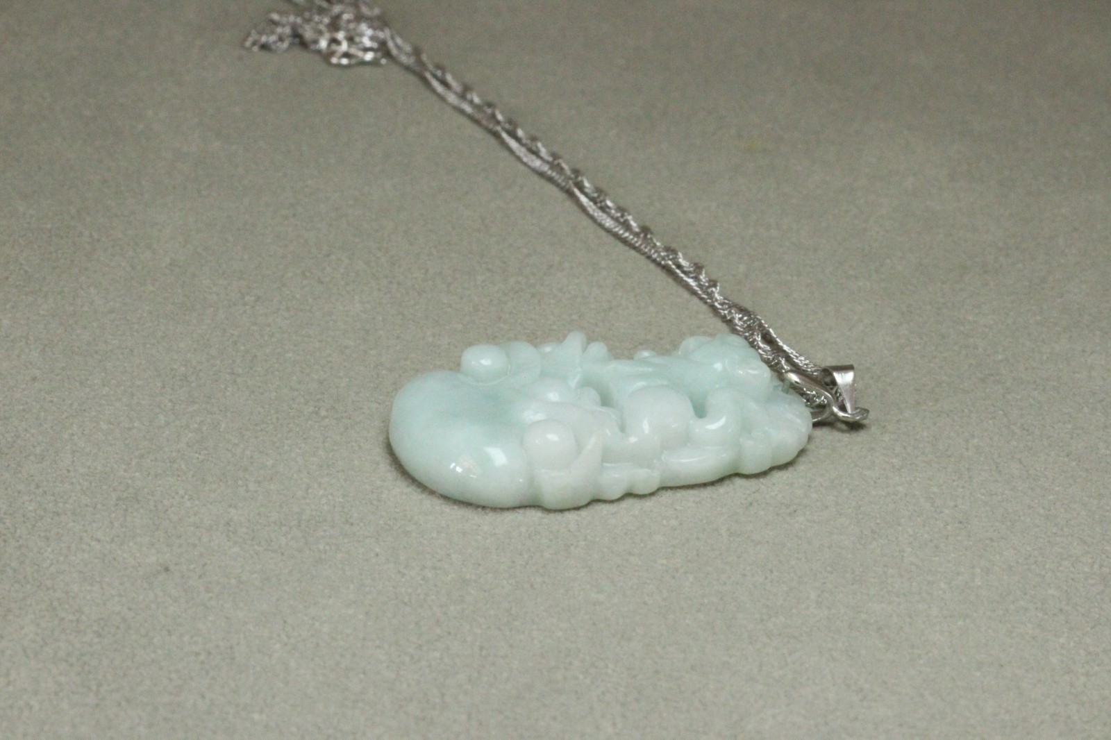 Natural White green A Jadeite jade Hand-Carved dog (Chinese Zodiac) Pendant