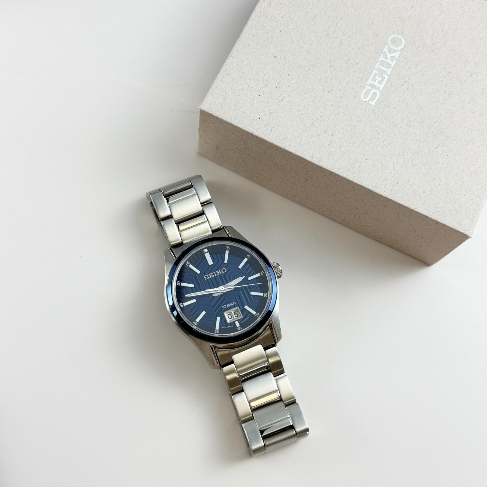 Seiko Essentials SUR559 Stainless Steel Men’s Quartz Watch w Blue Dial 39.5mm