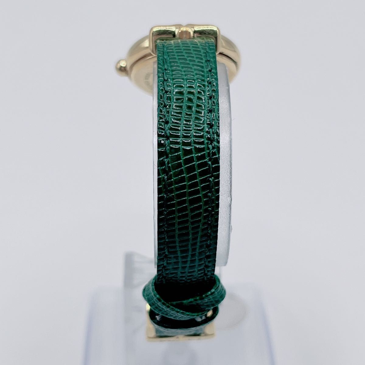 Excellent condition FENDI Chameleon Change Belt 640L Ladies Watch Gold Green Bel