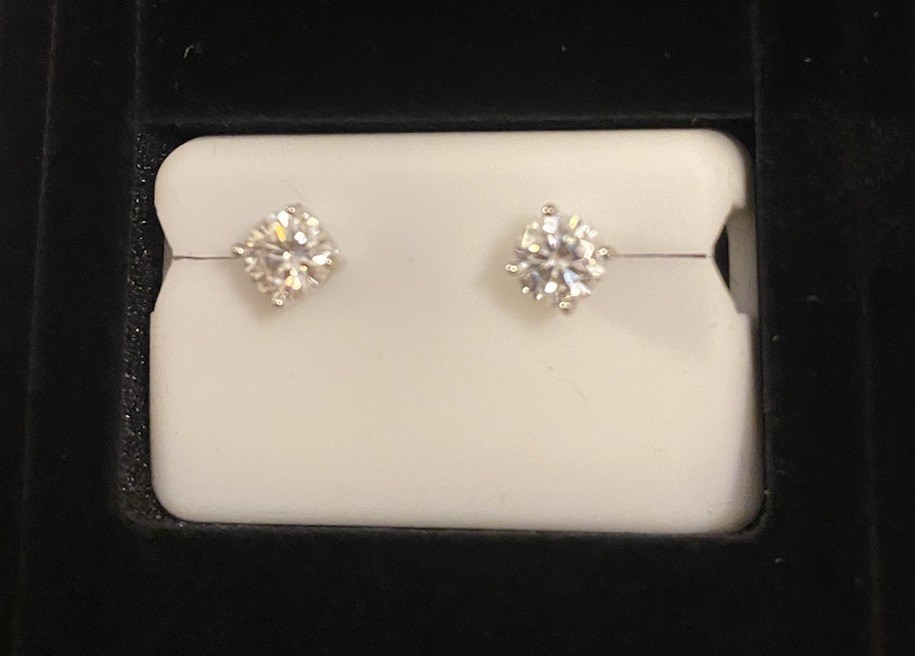 925 Sterling Silver Round White Moissanite Prong Stud Earrings Butterfly Back