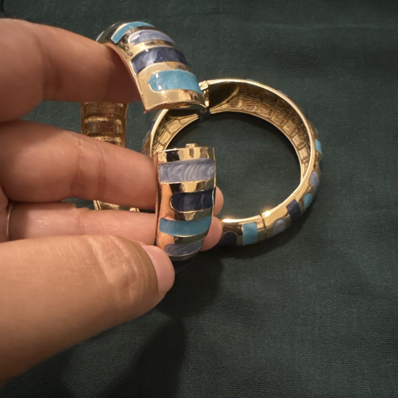 Set of 2 Gold Tone Hinged Bangle Bracelets Blue Purple Striped Enamel Stack