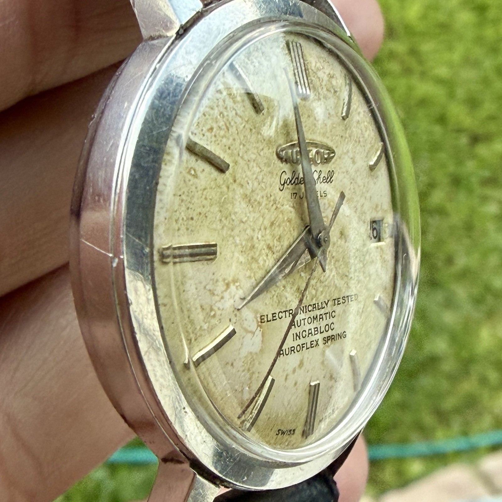 Vintage Aureole Golden Shell Manual Wind Patina Dial Men’s 35mm Watch RUNS!