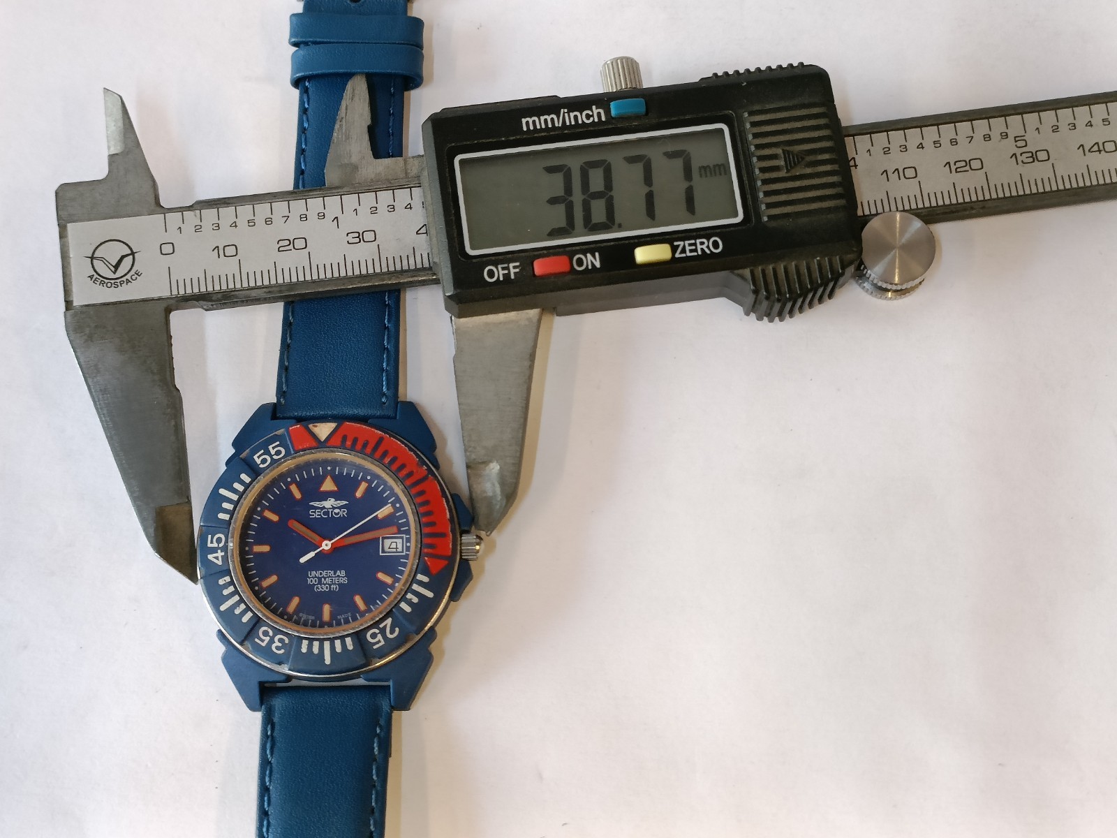 SECTOR NO LIMITS QUARTZ BLUE DIAL SWISS MEN’S WORKING CONDITION