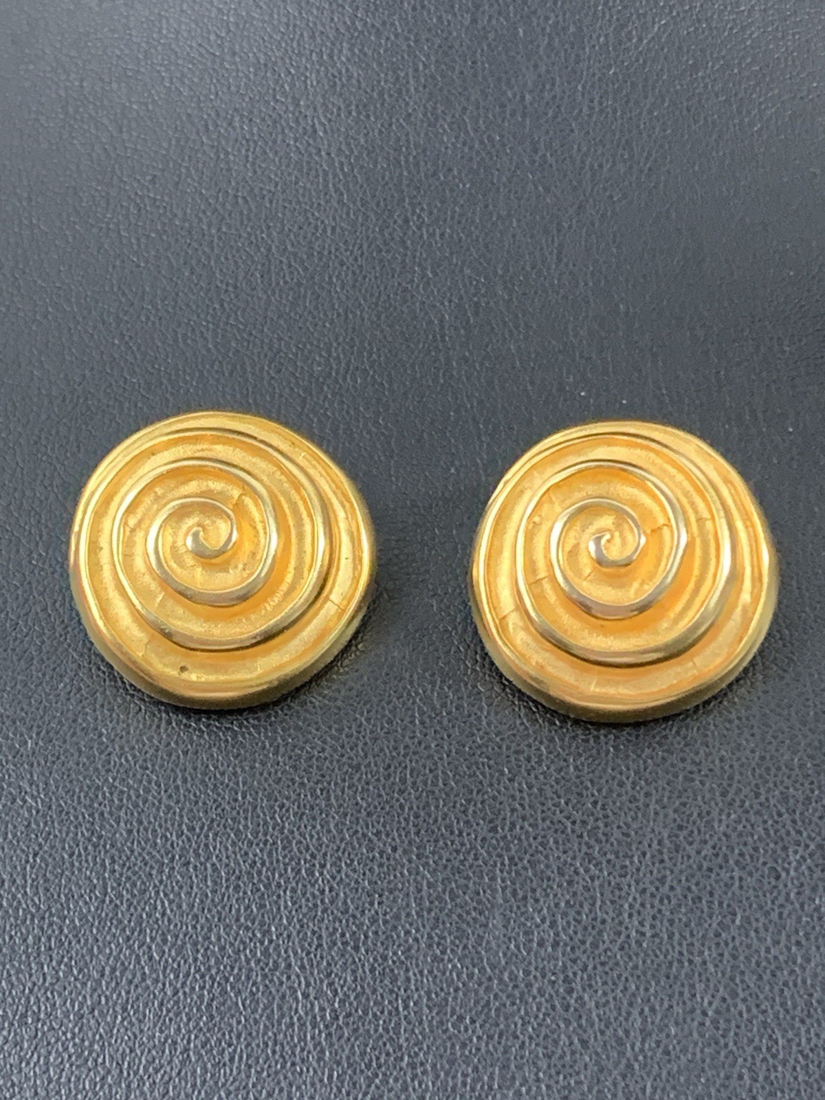 Robert Lee Morris Gold Plated Spiral Round Clip On Earrings Designer Signed A1