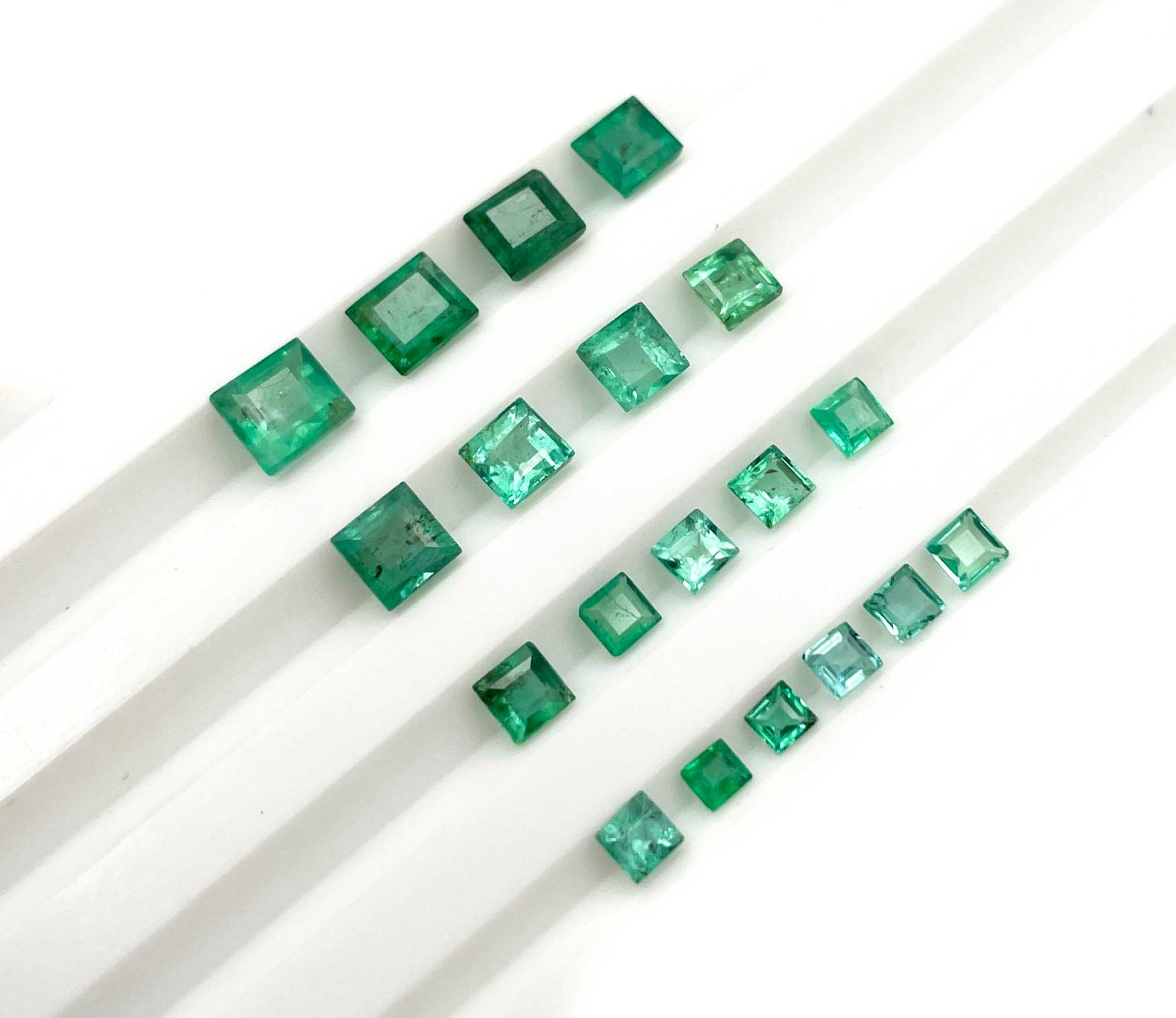 Natural Emerald Square Cut Loose Gemstone Lot 10-13 Pcs 2.50-5 MM 3 CT