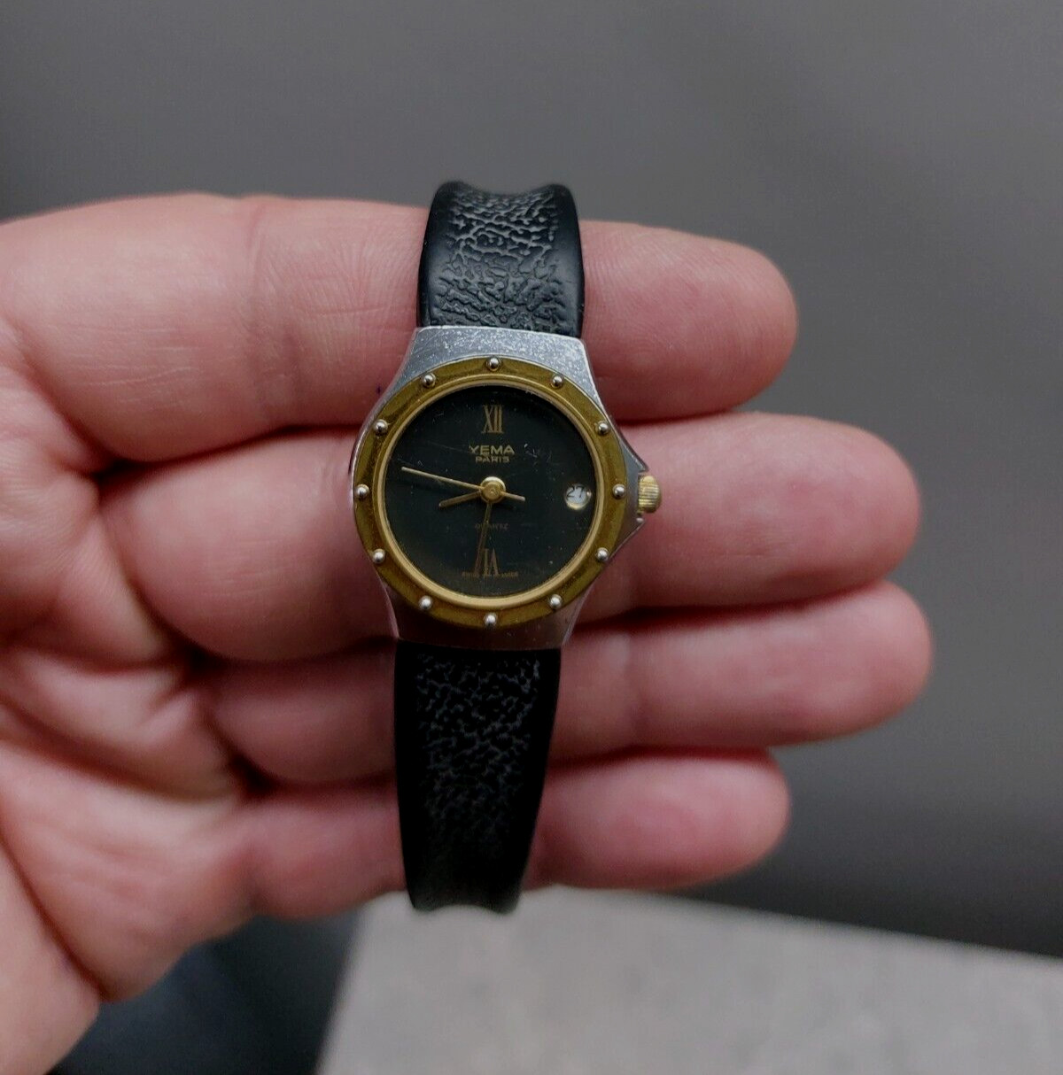 Vintage YEMA Paris Ladies Watch Quartz Watch Screw Down Crown