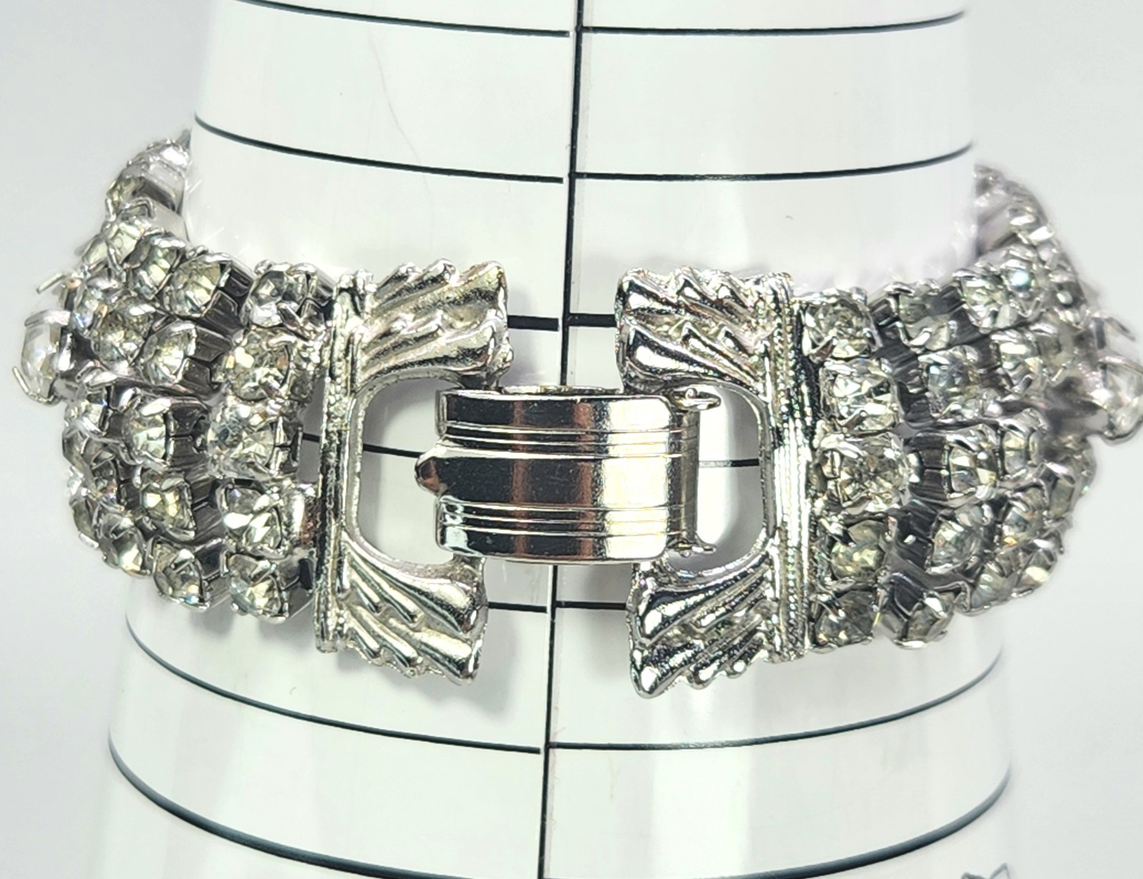 Vintage Rhinestone Bracelet Rhodium Plated White Colorless Sparkle 6 3/4″ Length