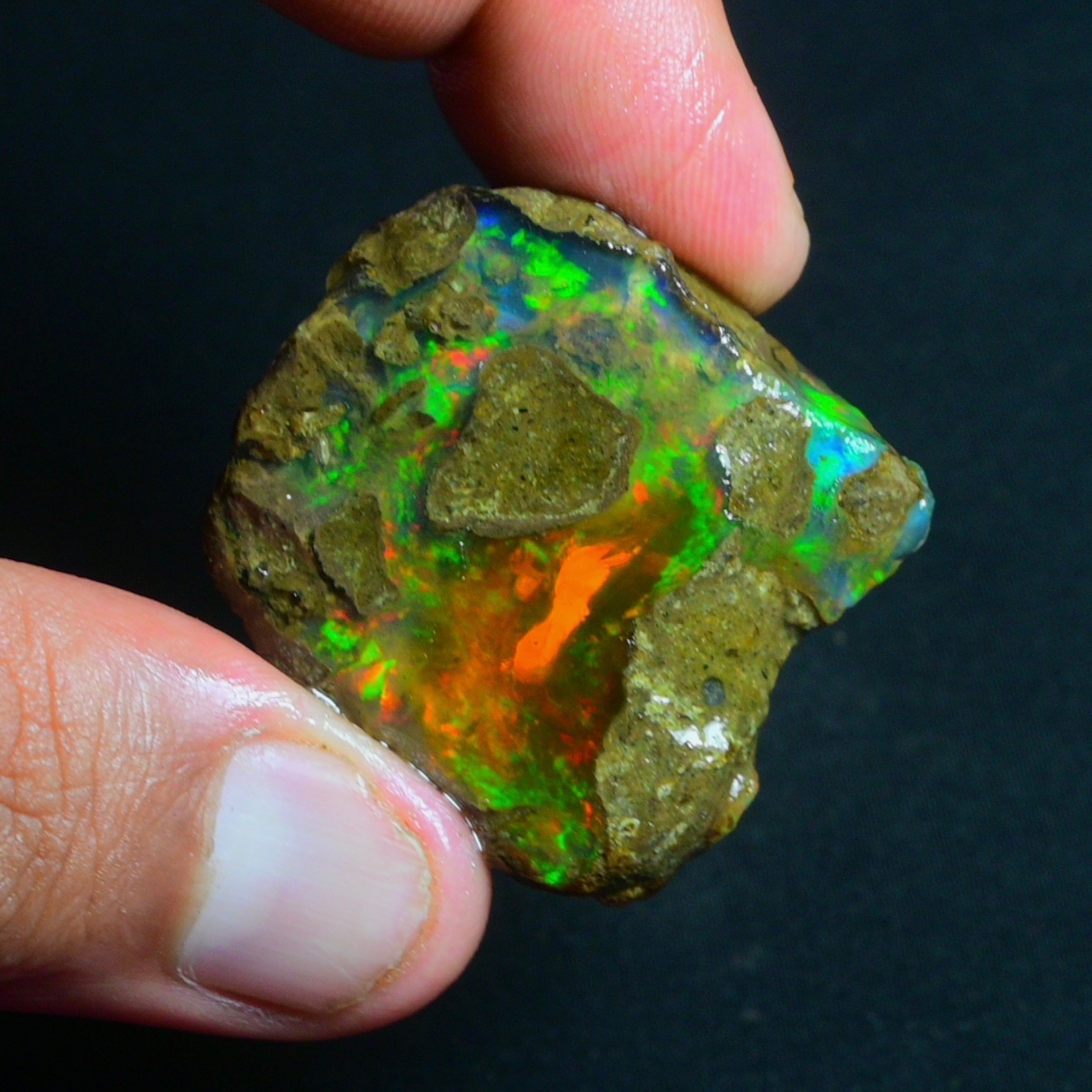 Stunning Multi Fire Natural Ethiopian Oil Opal Rough 88.40 Cts Raw Opal Specimen