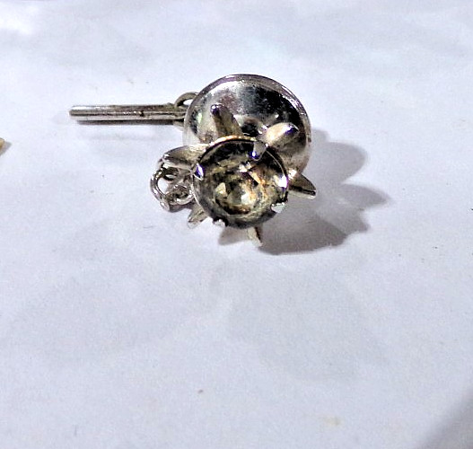 Mixed lot of Vintage CUFFLINKS, TIE BARS/CLASPS, PINS as pictured UNBRANDED