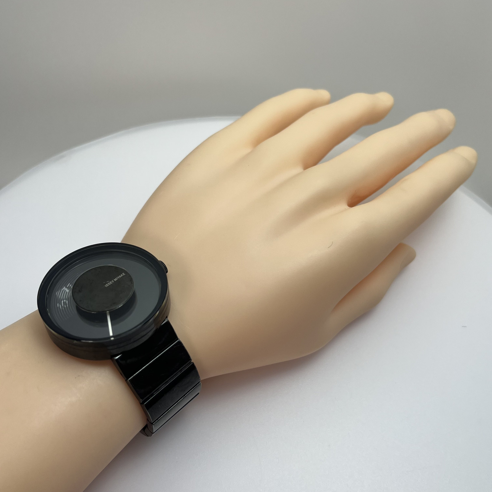 SEIKO ISSEY MIYAKE VUE SILAV002 by YVES BEHAR Black Quartz Watch Japan Rare#732B