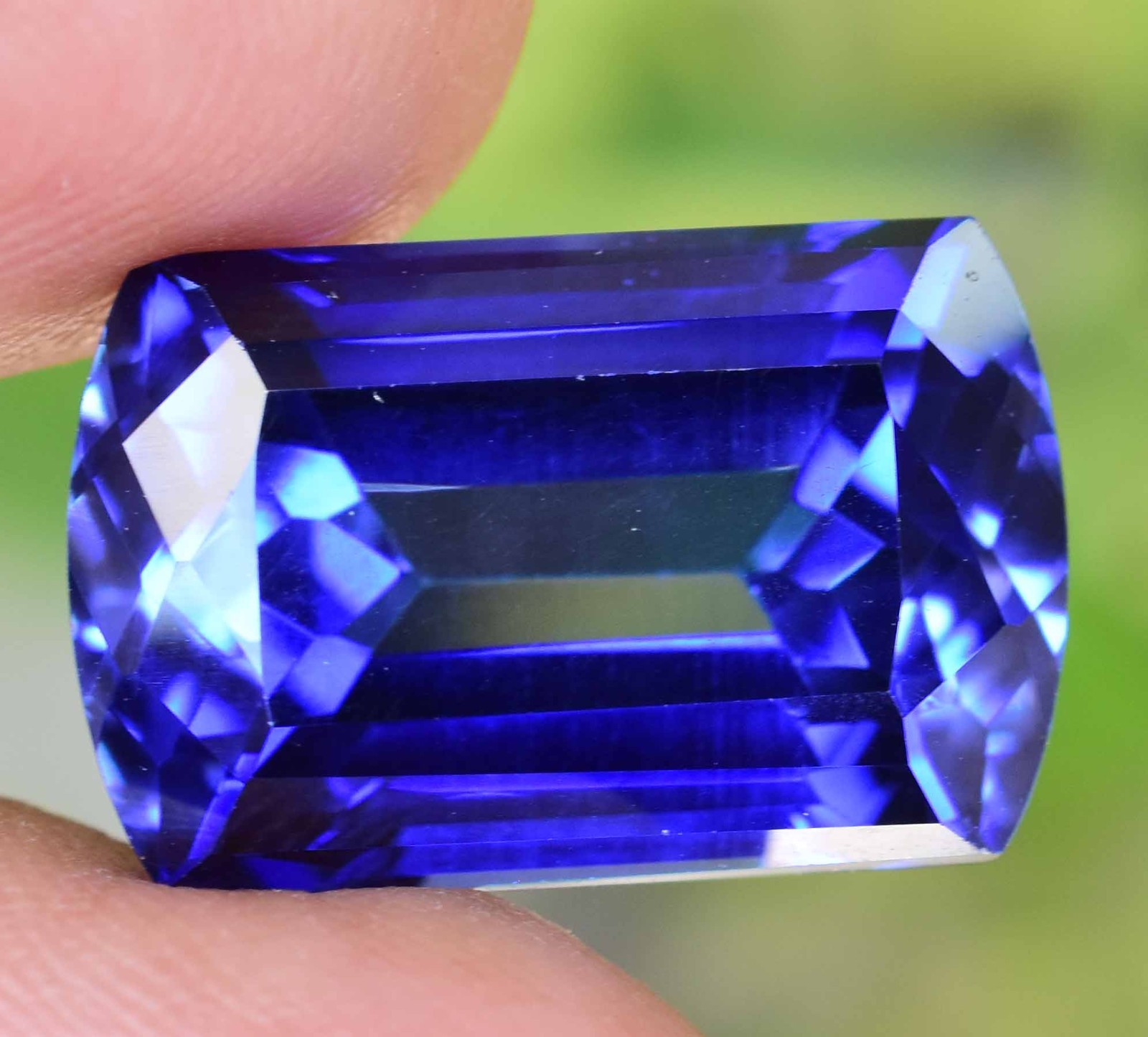 Natural Montana YoGo Sapphire 22.65 Ct Long Cushion Certified Flawless Gemstone