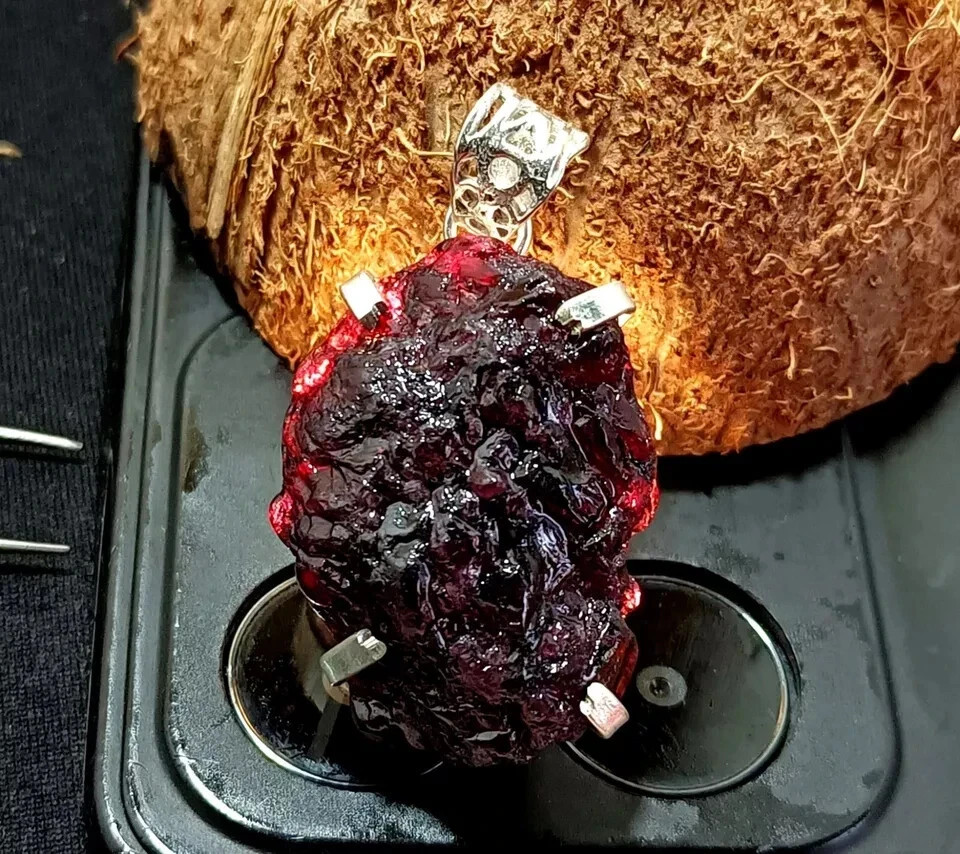 Certified 125 Ct+ Natural Painite Raugh Shape 925 Solid Silver Pendant Gemstone