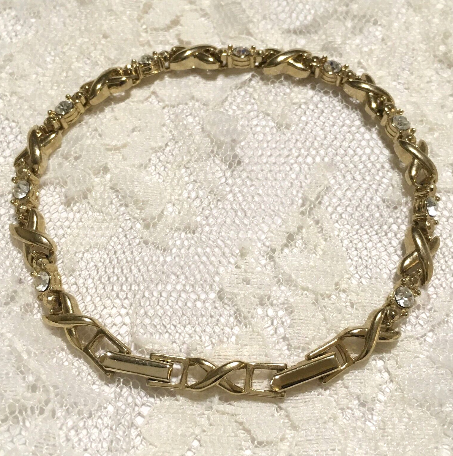 Vintage Chain Bracelet Gold tone X Link Avon Clear Rhinestones Fold over 8″