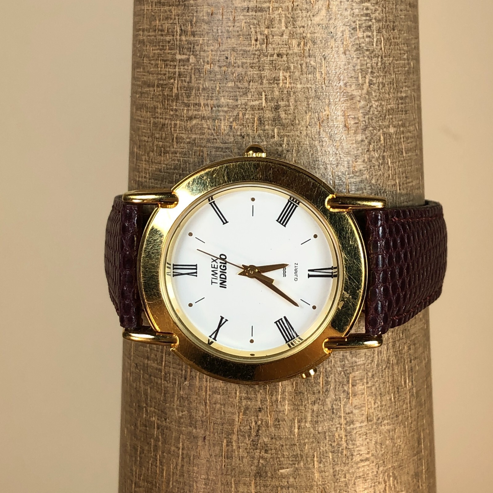 Vintage Timex Indiglo Women Gold Tone Maroon Leather Strap Quartz Watch 6 3/4″