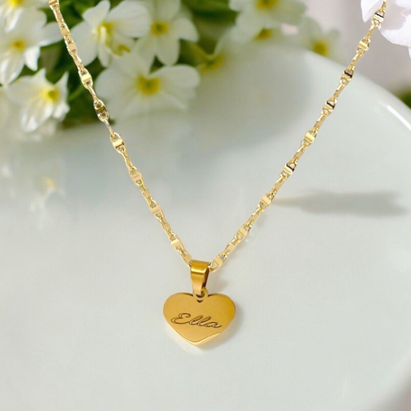 Personalized Name Heart Necklace Engraving Monogram Necklace for Woman
