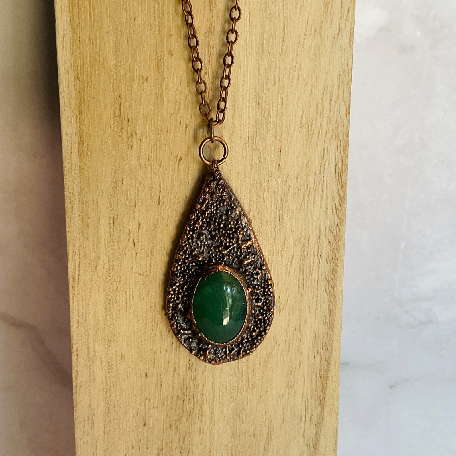 Copper Necklace Jade Gem Stone Handmade Jewelry Pendant 18” Chain Metal Teardrop