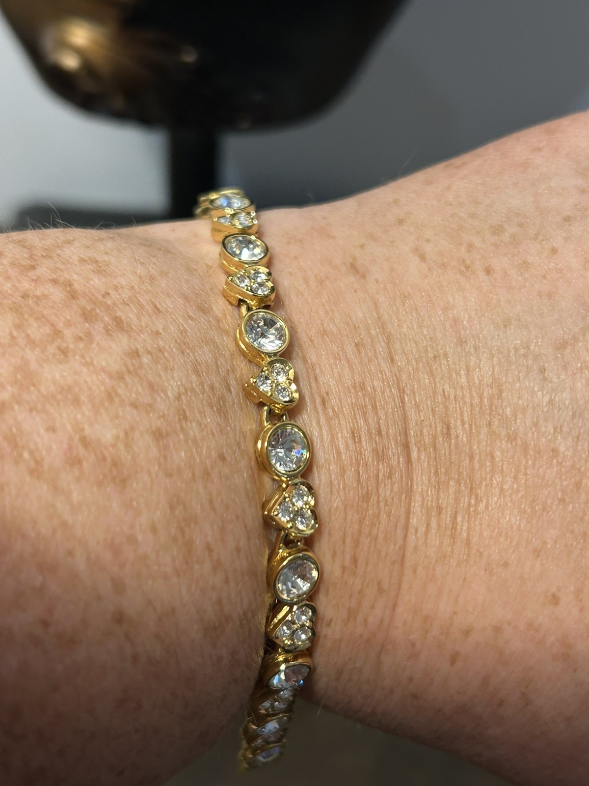 Stunning Swarovski Clear Heart Yellow Gold Plated Tennis Bracelet 18.5 cm approx