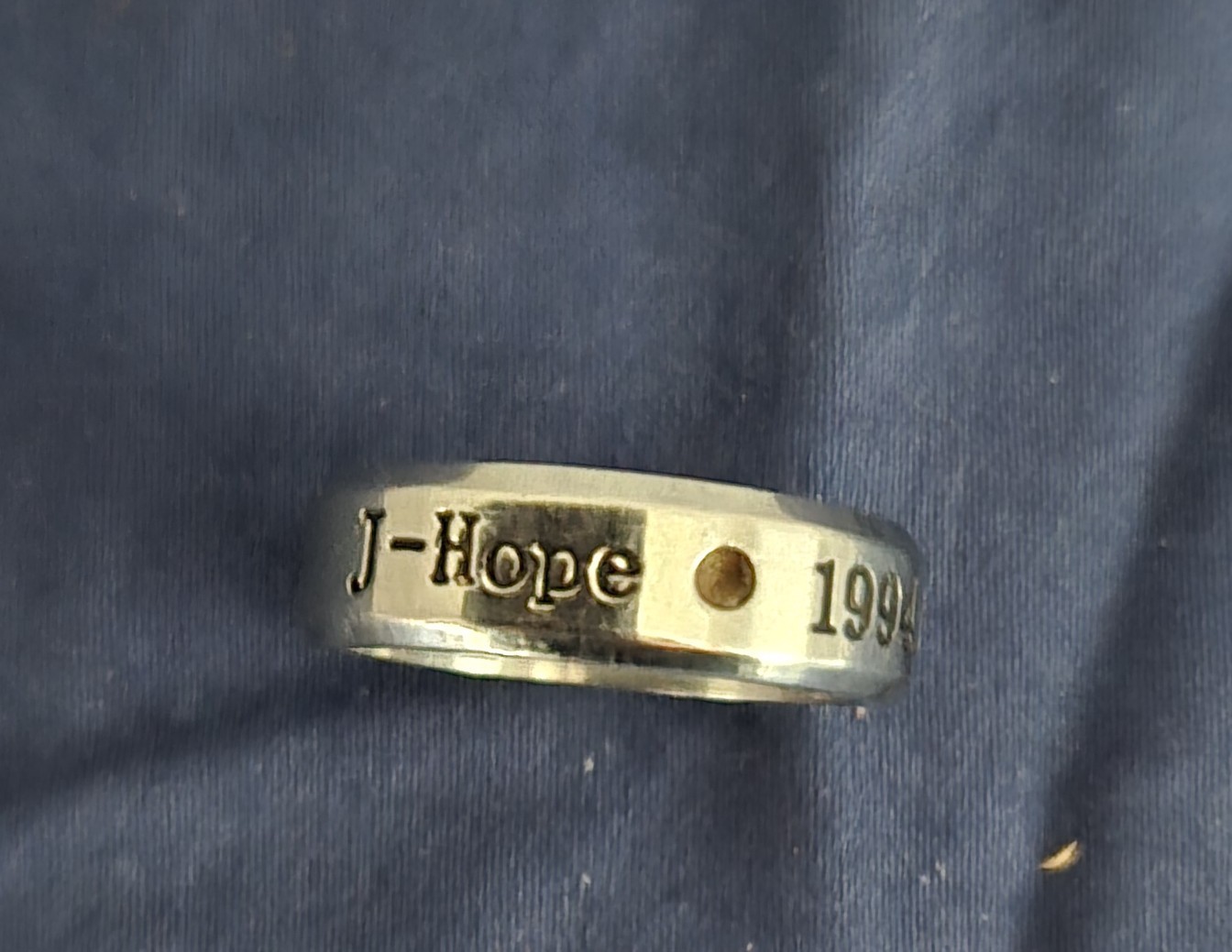 B502 BTS J-Hope 1994.02.18 Fan Ring Titanium Steel Pre-owned