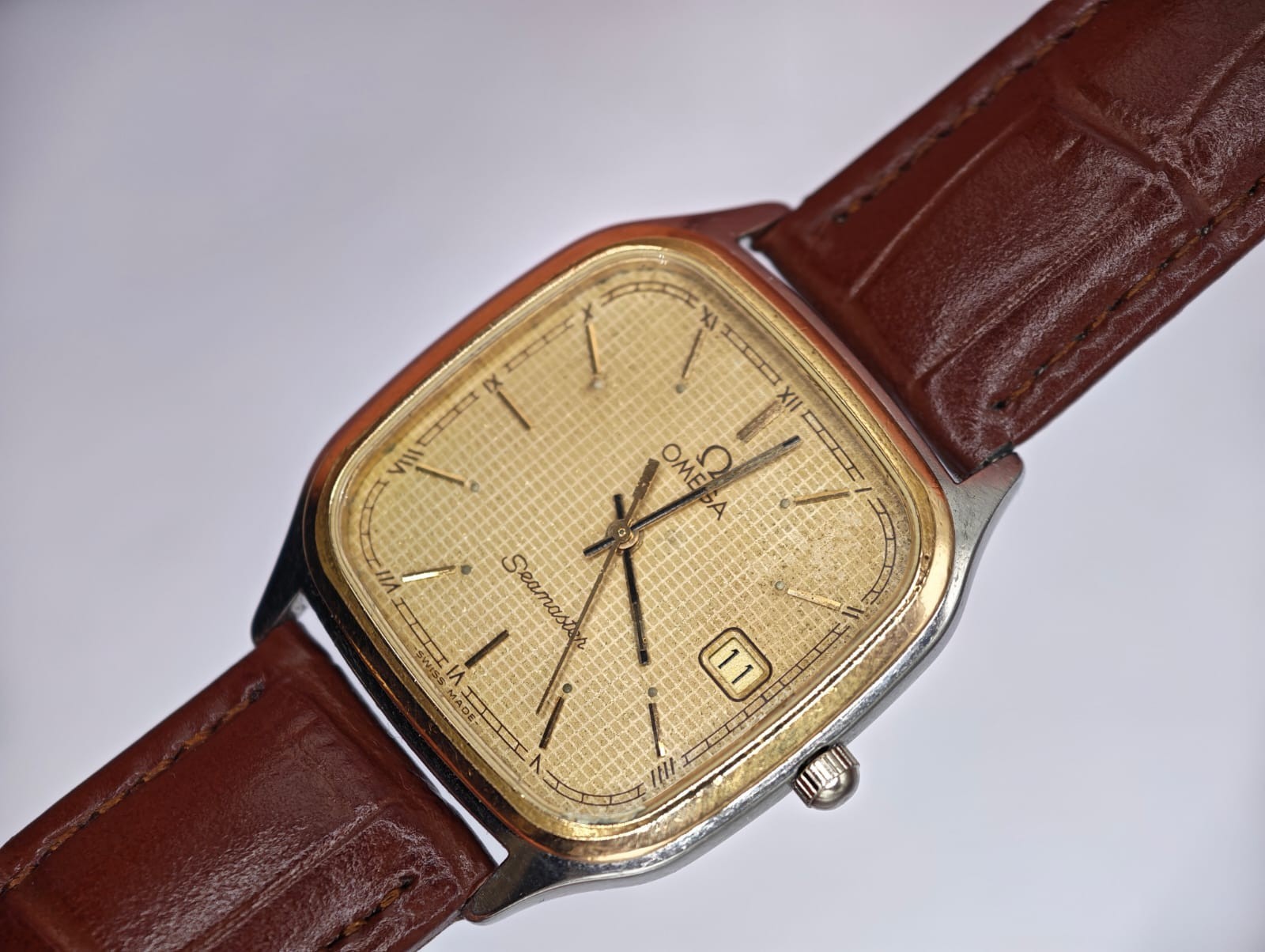 Vintage Omega Seamaster Quartz Ref.396.1011 Cal.1430 Gold Waffle Dial Watch
