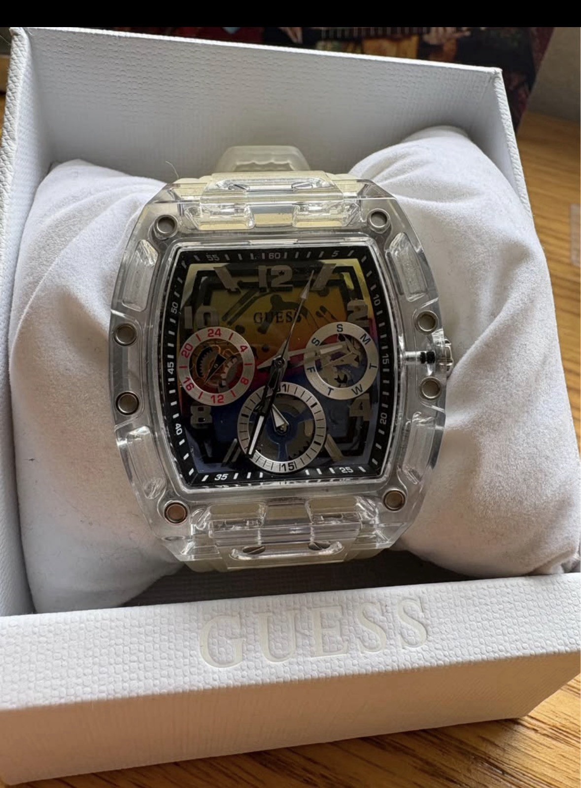GUESS Phoenix Clear case silicone mans watch new in box