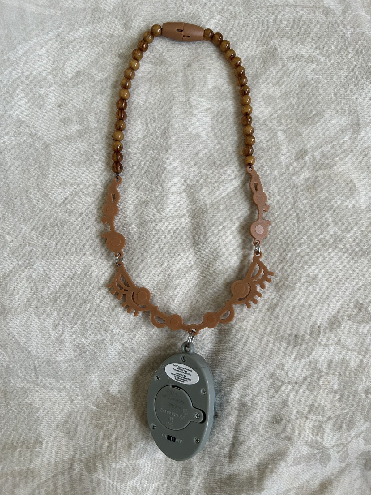 Disney Moana Heart of Te Fiti Light Up Necklace Toy