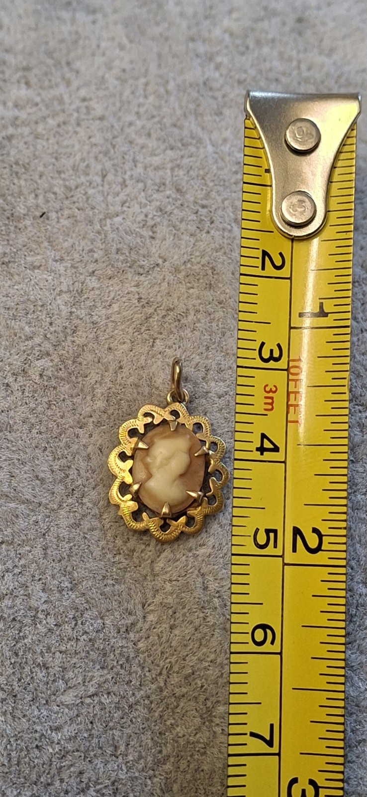 Vintage 9ct Gold Cameo Pendant Charm
