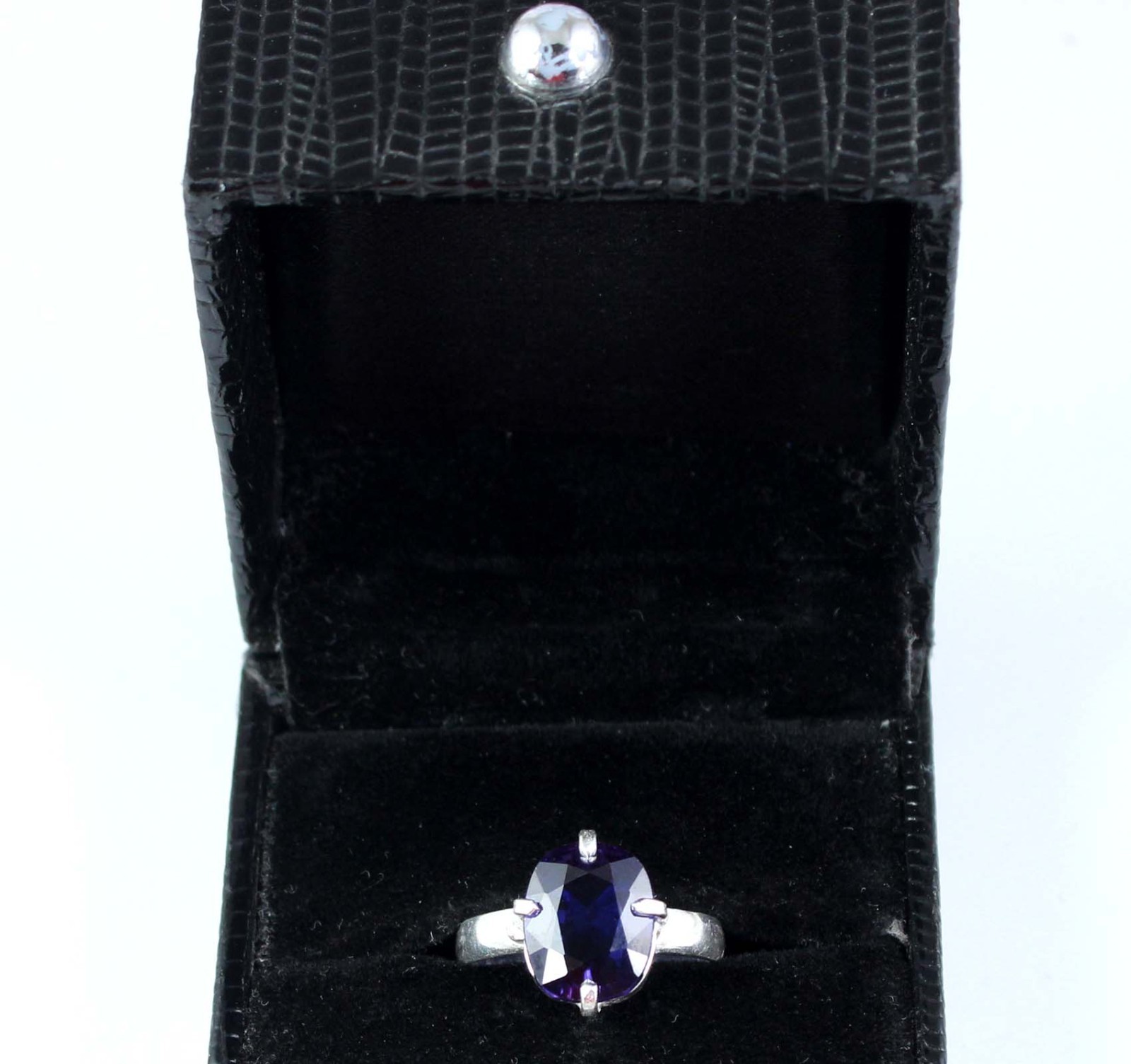 7.30 Ct Certified Natural Boysenberry Sapphire Cushion Gemstone Engagement Ring