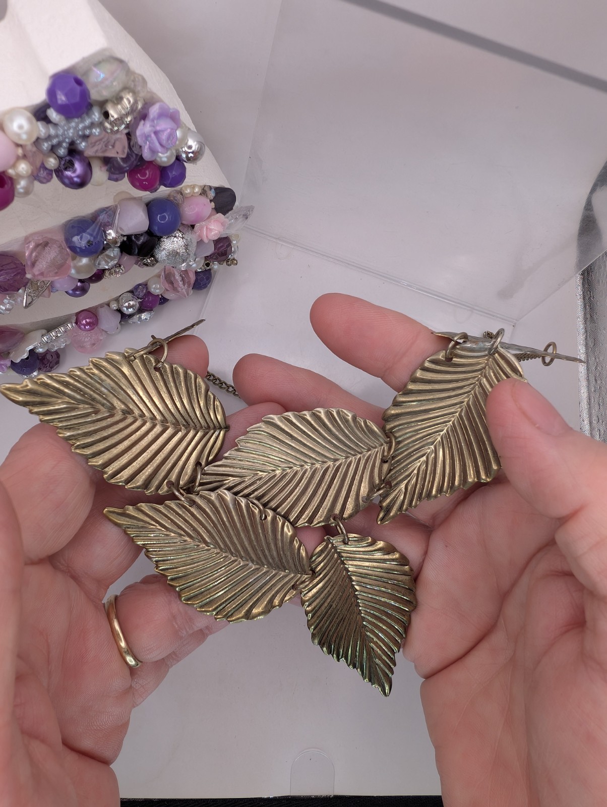 Vintage style bronze tone textured leaf cascading collar bib adjustable necklace