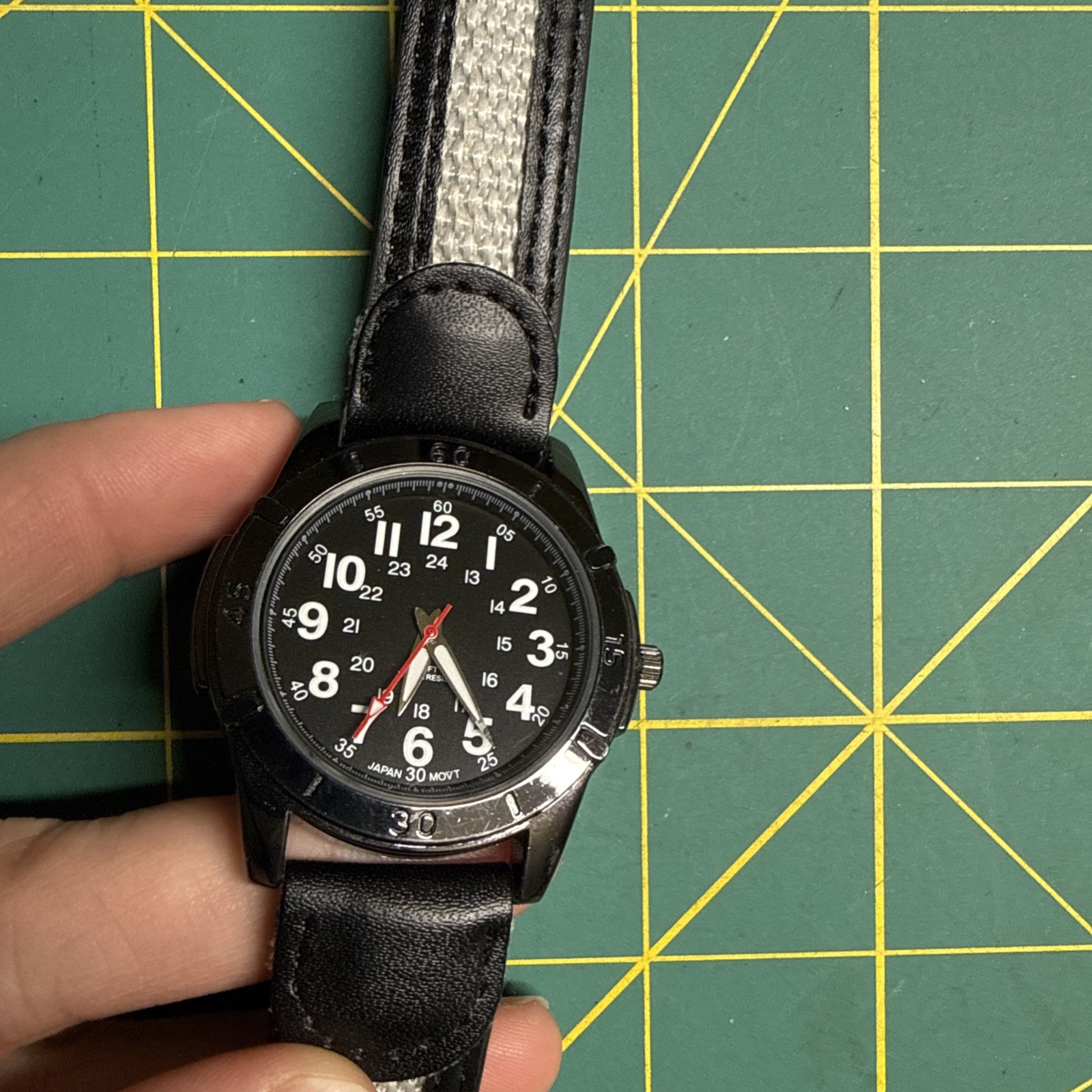 George Watch Men Silver Tone Black Easy To Read Dial Vegan Leather FMDOGE014
