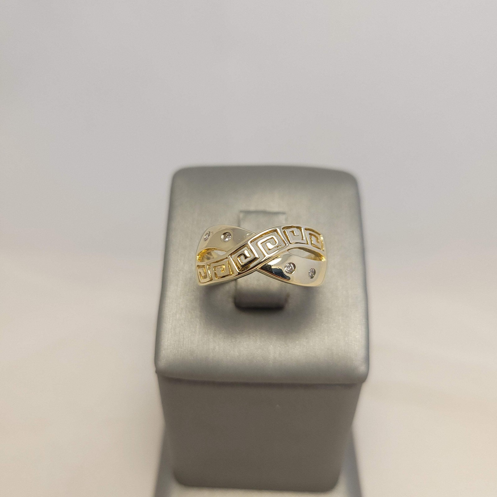 14K YG Greek Key Ring