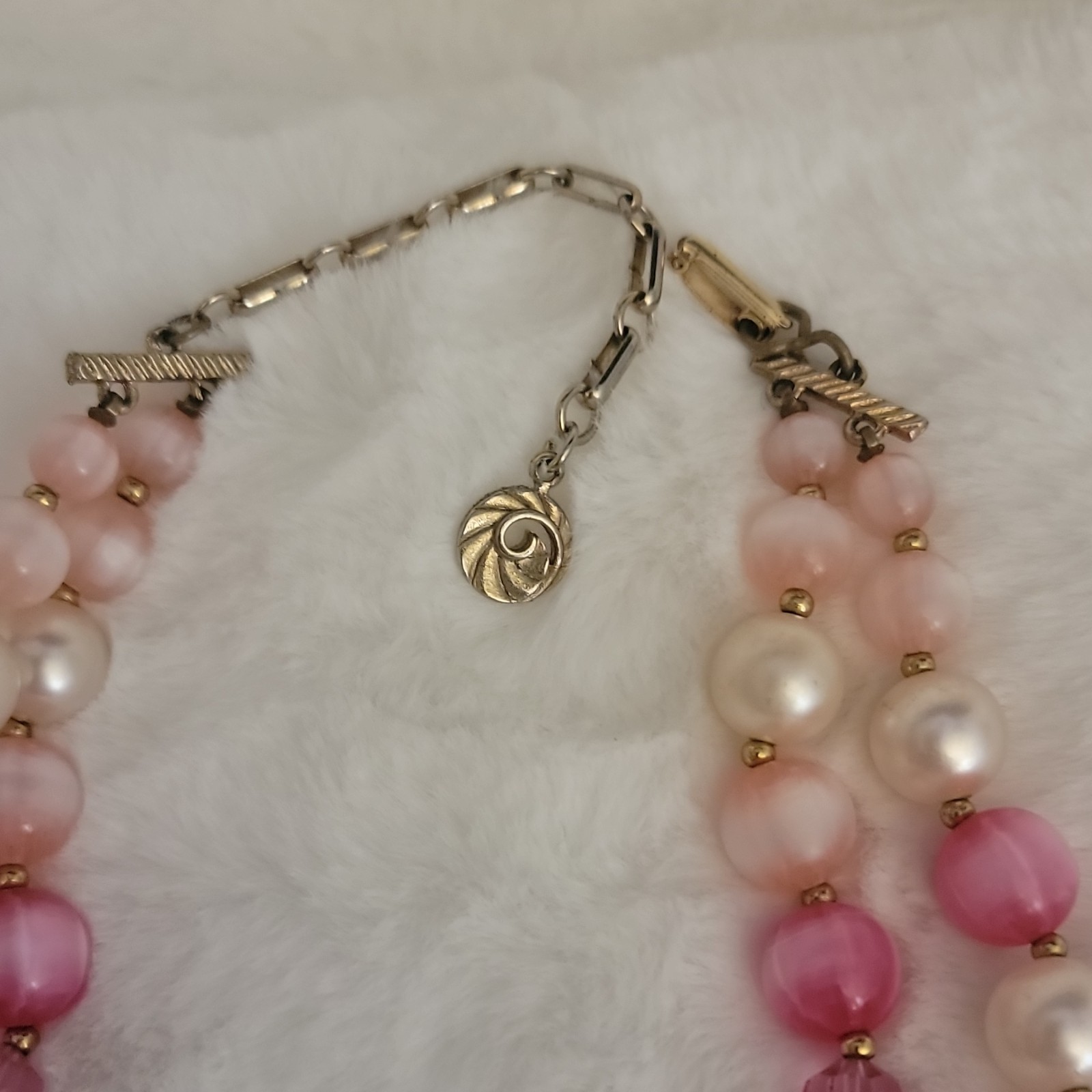 Vtg Lisner Thermoset Moonglow Iridescent Pink Peach Lucite Pearl Bead Necklace