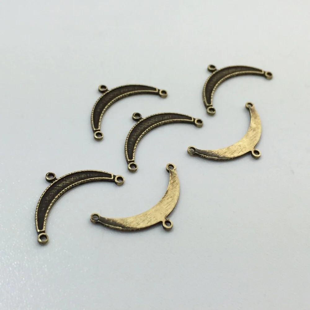 3 Loop Brass Ox Plated Small Crescent Pendant Connectors 20x10mm (6) mtl028D