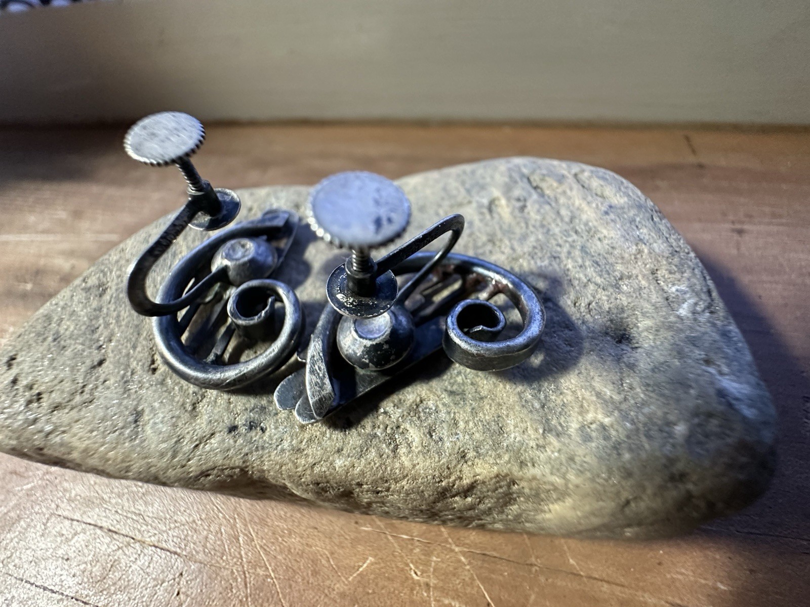 Vintage Sterling Silver Screwback Cattail Earrings.