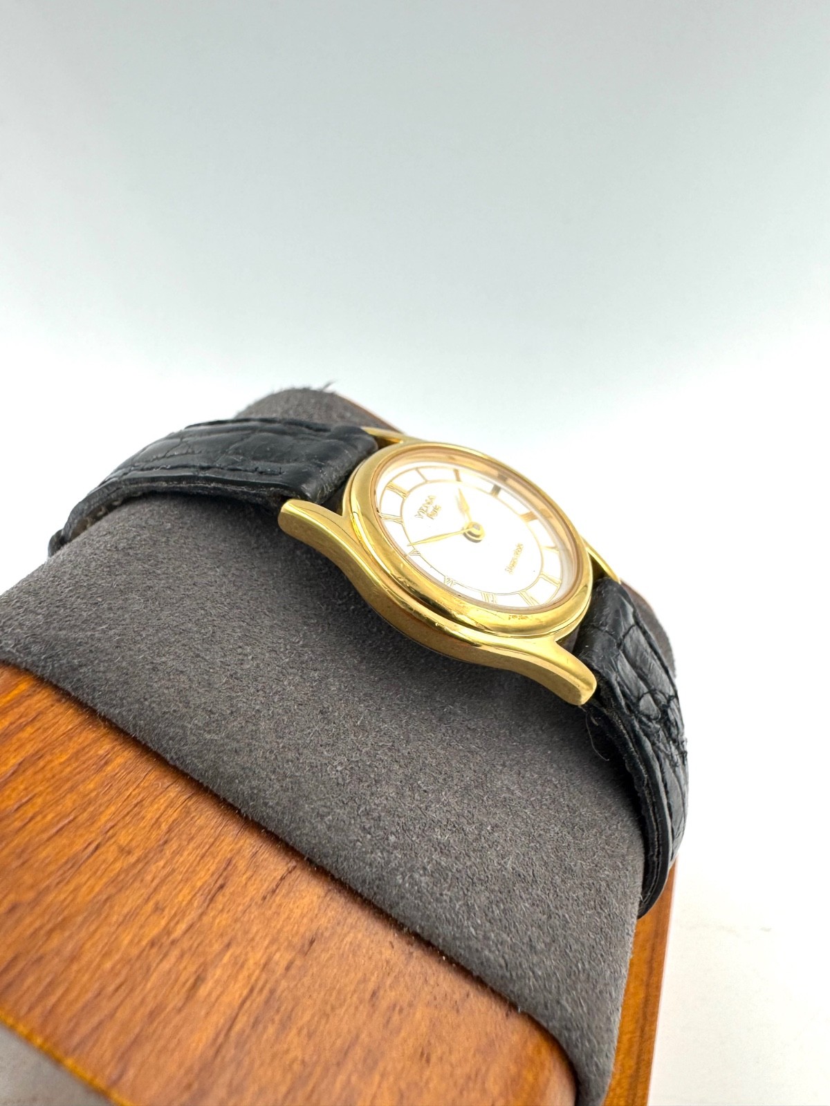 yema paris 22mm Women Quartz Watch New Battery working f2877