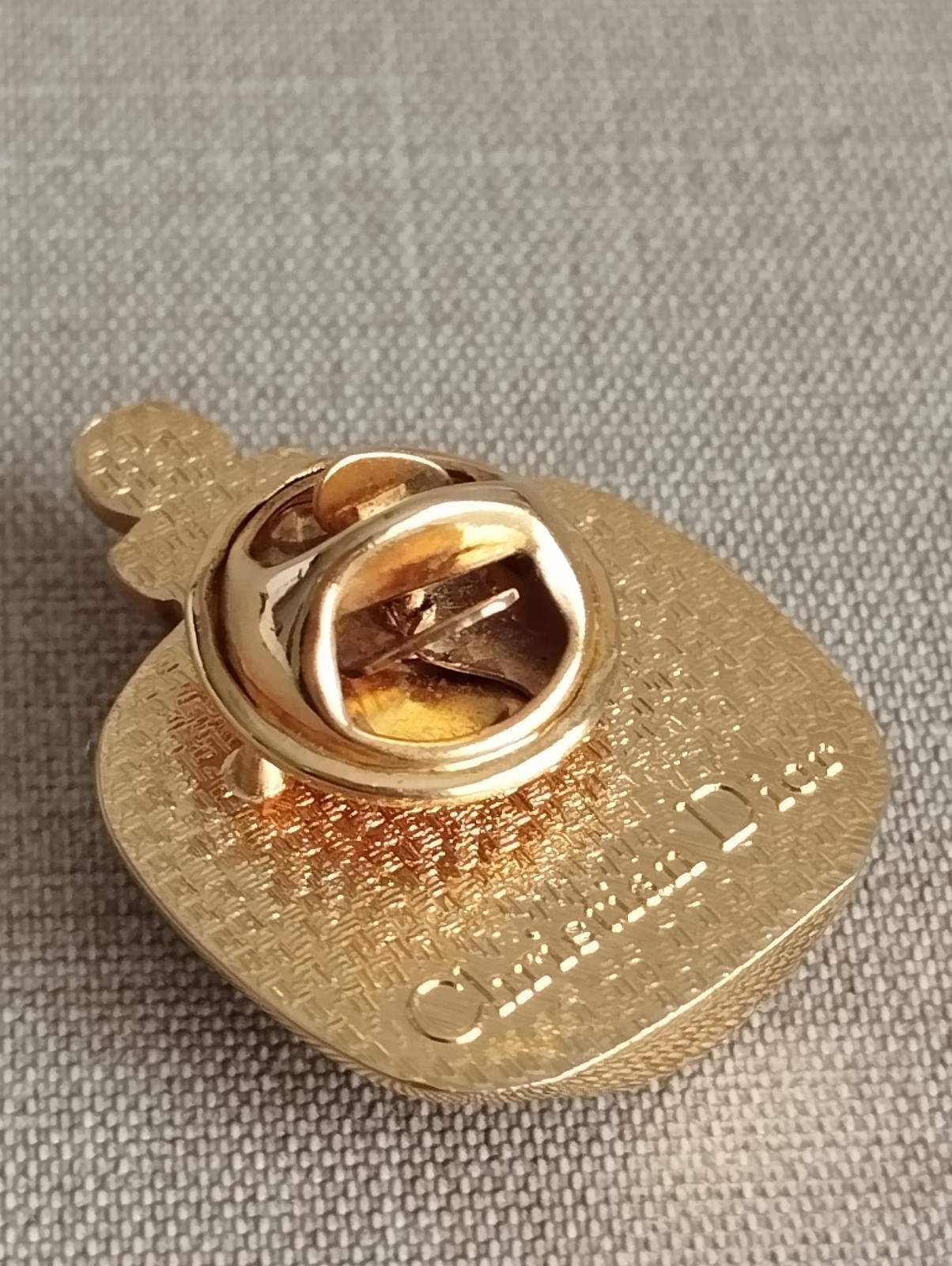 Vintage Christian Dior DUNE Perfume Bottle Gold Tone Novelty Pin Brooch